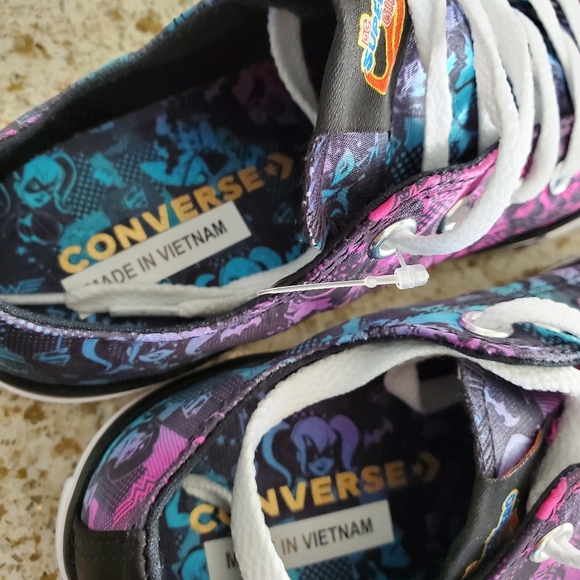 Converse - Picture 7 of 8